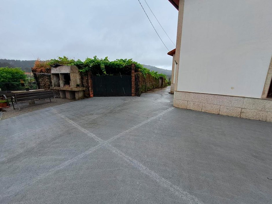 Renovación de viales en Lousame